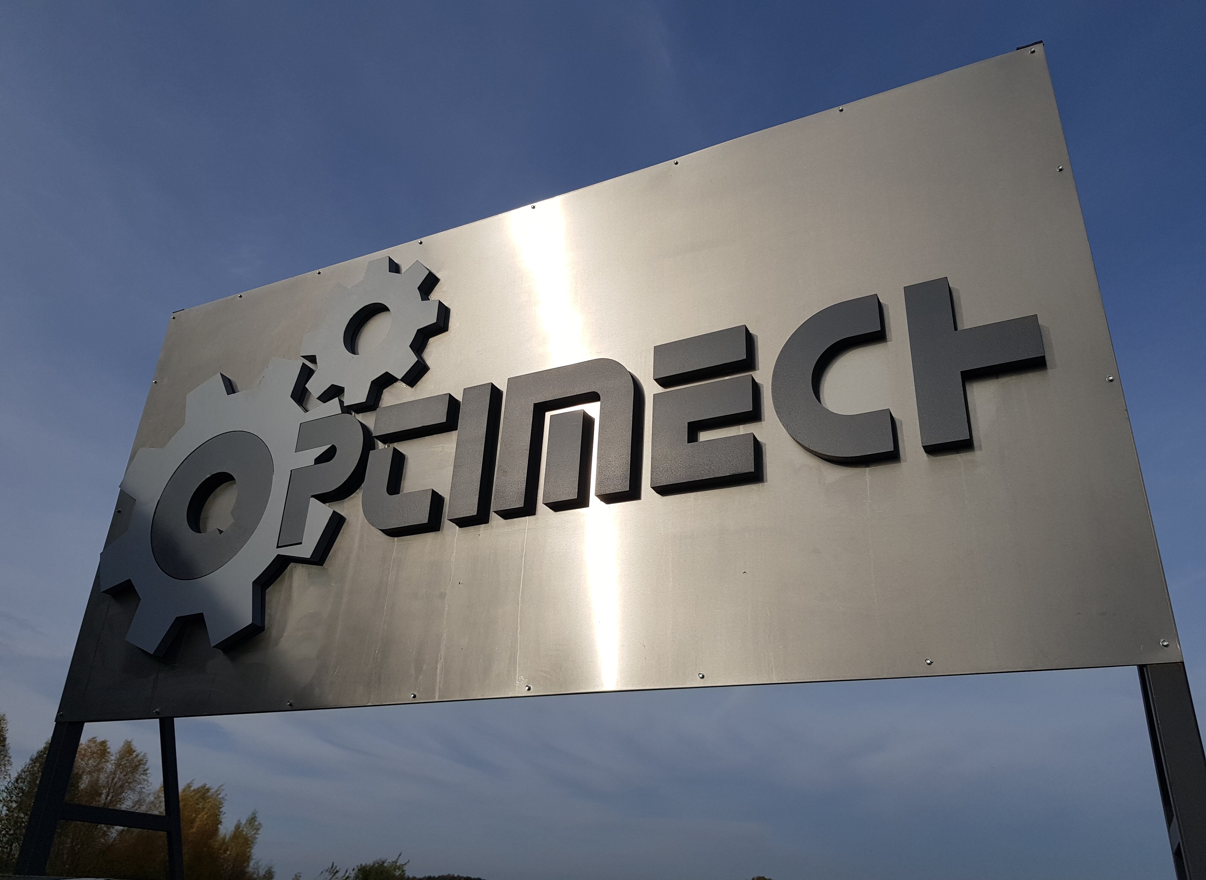 Optimech szyld Optimech